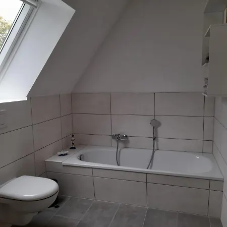 Doppelhaushaelfte Seute Deern Lägenhet Esgrus