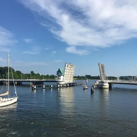 Doppelhaushaelfte Seute Deern Esgrus