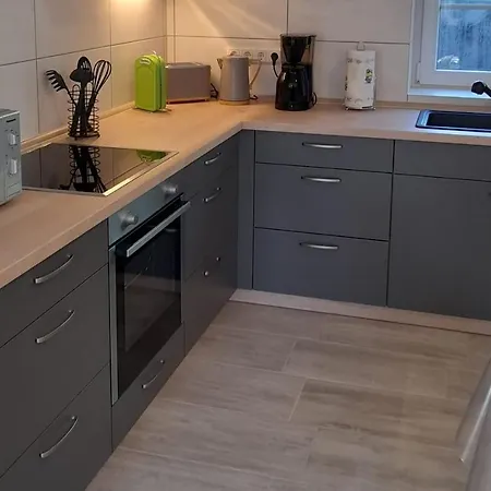 Doppelhaushaelfte Seute Deern *